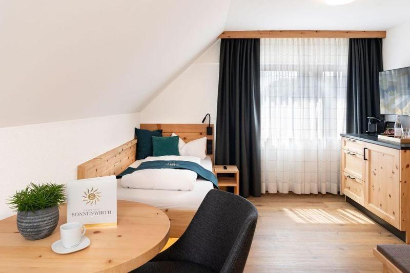 Gaestehaus Sonnenwirth ไฮล์บรอนน์ ภายนอก รูปภาพ